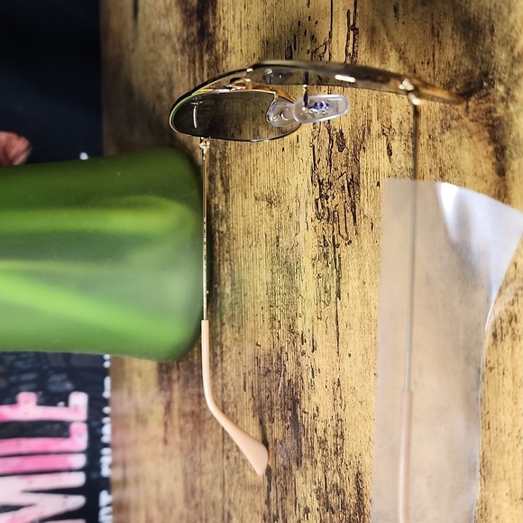 Rayban Aviator Sunglasses- Light Blue (NWOT) - Picture 5 of 7